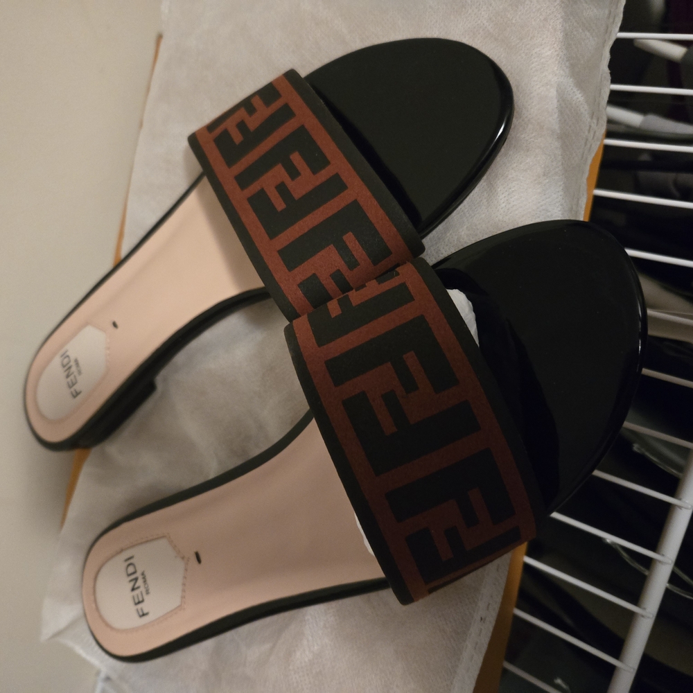 Fendi Black and Brown Geometric Slide Sandals